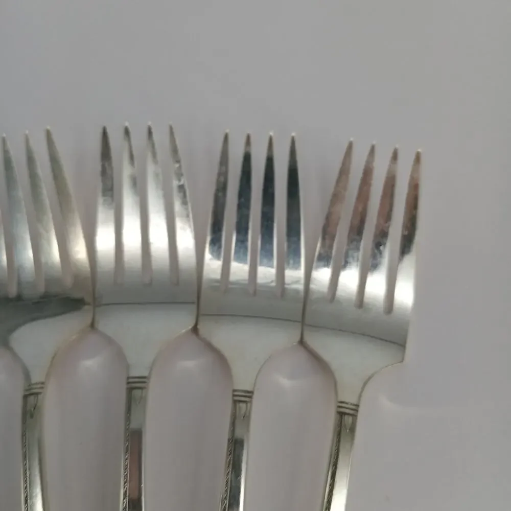 6X SF Oneida Prestige GRENOBLE Silverplate Salad Forks